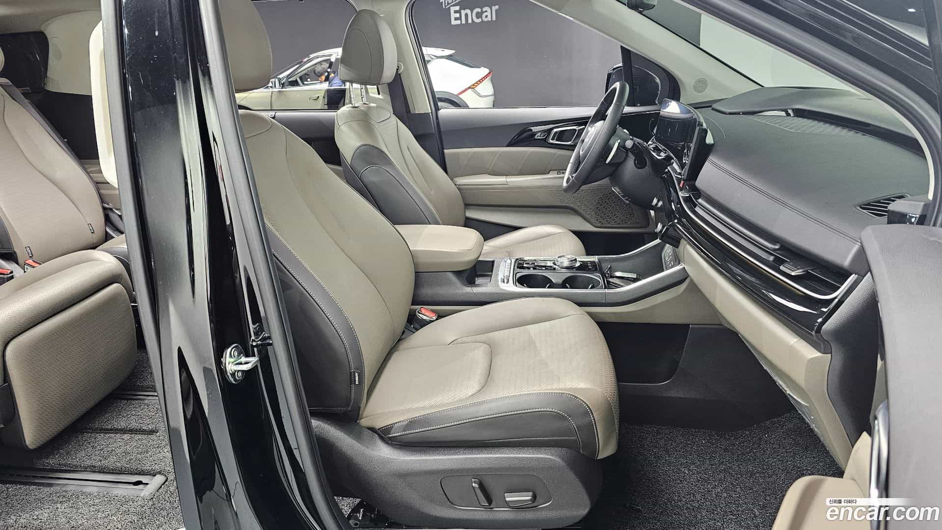 Canival Kia 2023.10-INNER-010