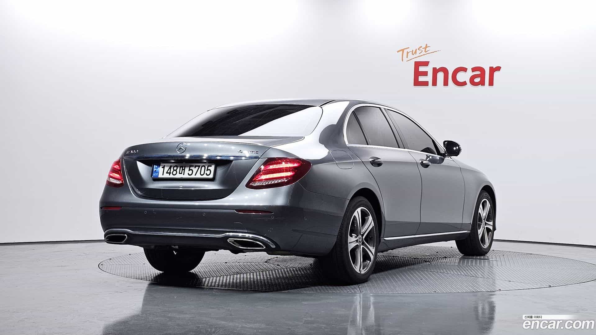 E-Class Mercedes-Benz 2018.5-OUTER-2