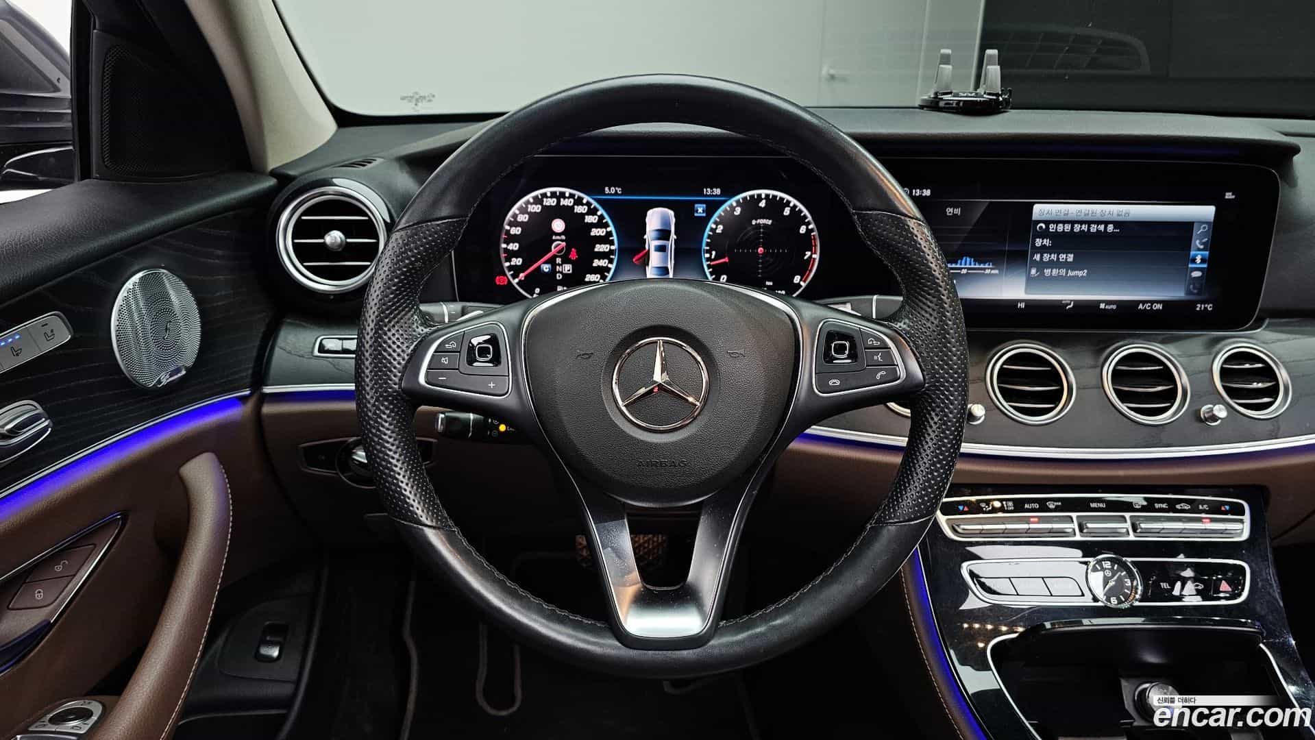 E-Class Mercedes-Benz 2018.5-OPTION-17