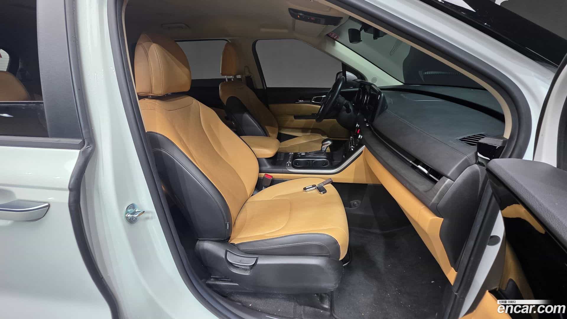 Canival Kia 2023.1-INNER-010
