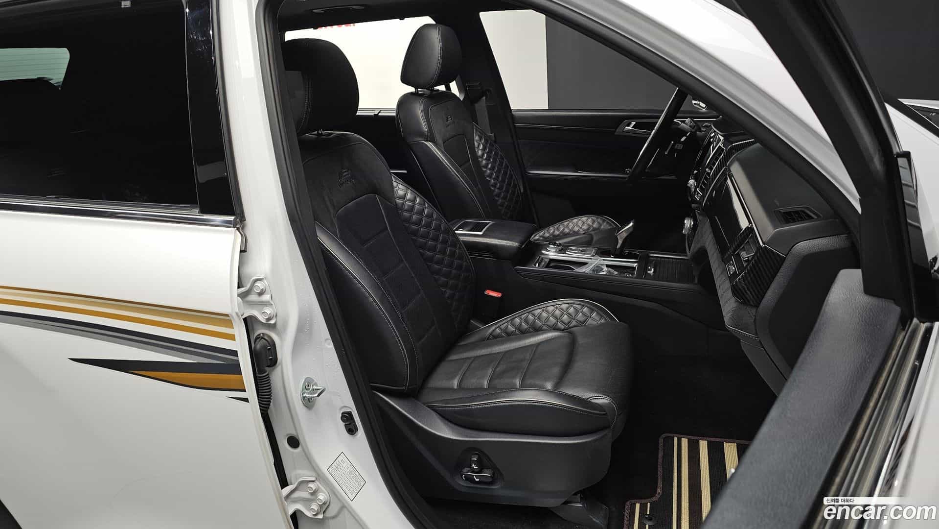 Rexton KG Mobility 2022.1-INNER-010
