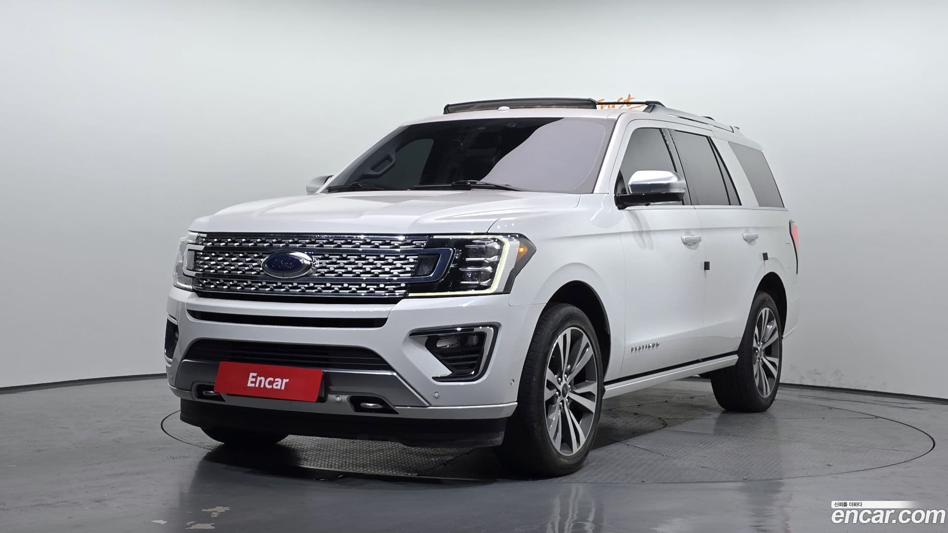 Main__Slider__Photo:Expedition Ford 2021.3-0