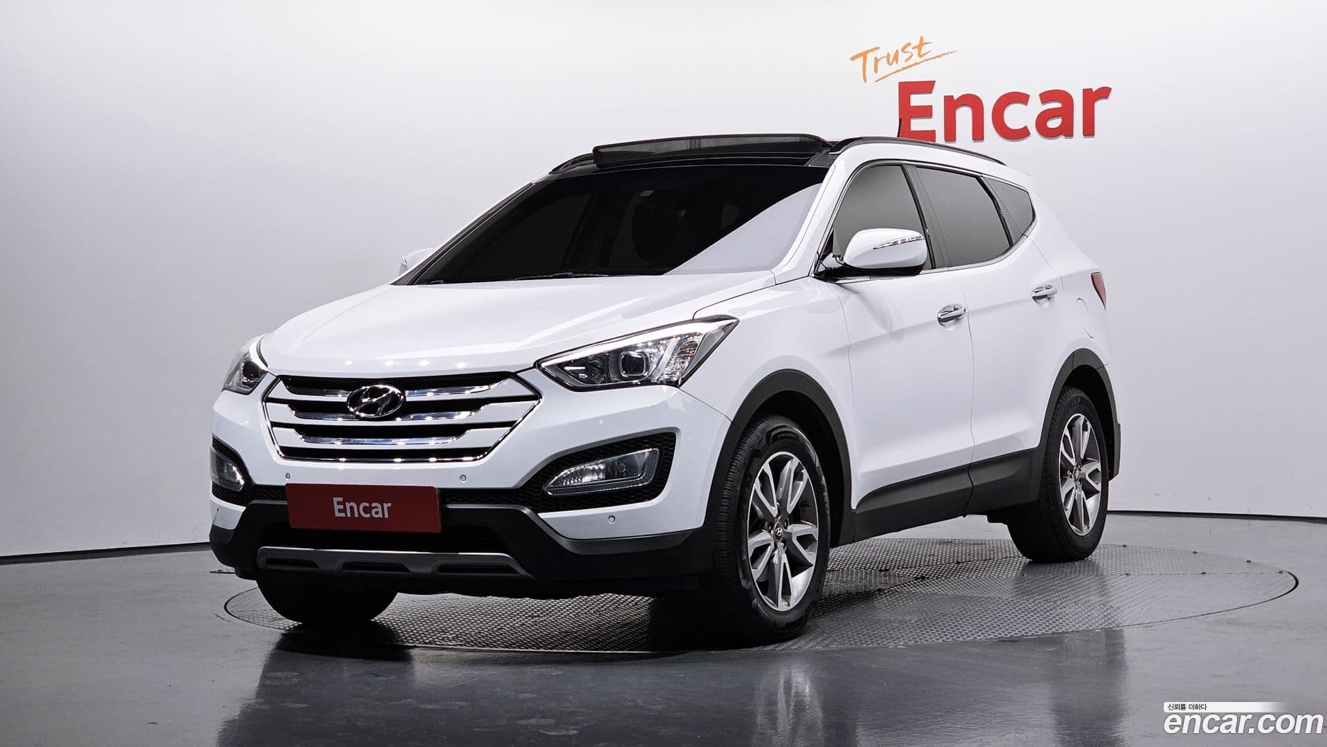 Main__Slider__Photo:Santafe Hyundai 2013.2-0