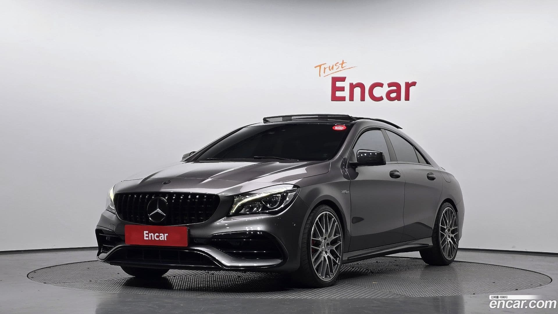 Main__Slider__Photo:CLA-Class Mercedes-Benz 2018.2-0