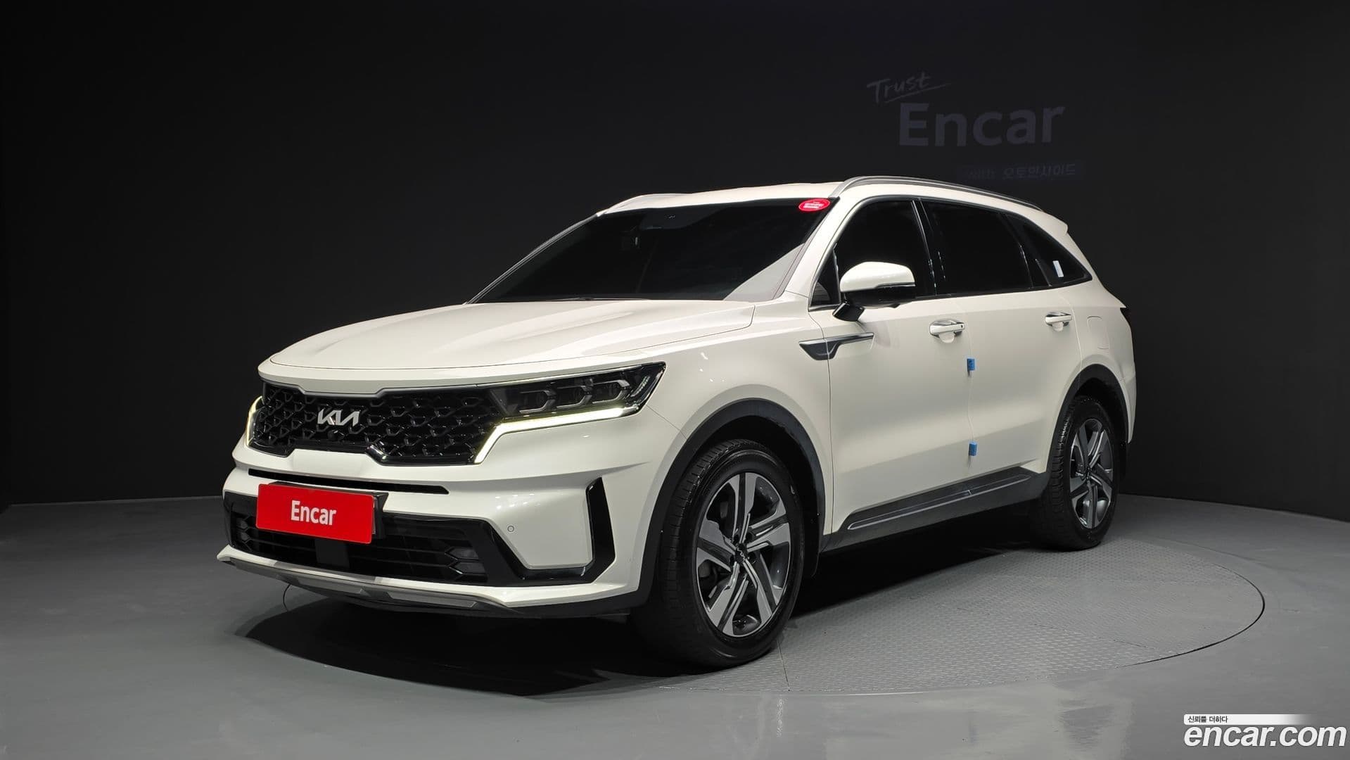 Main__Slider__Photo:Sorento Kia 2022.3-0