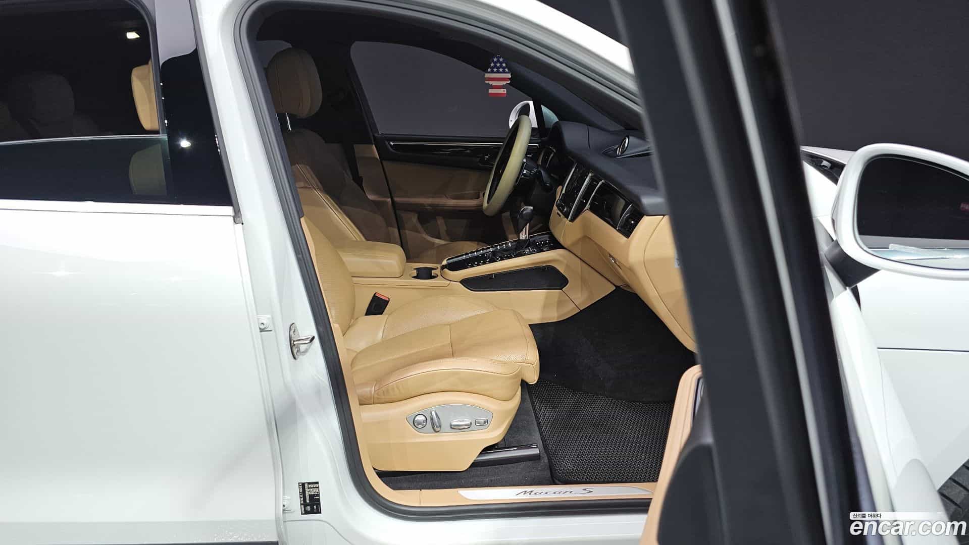Macan Porsche 2016.3-OPTION-016