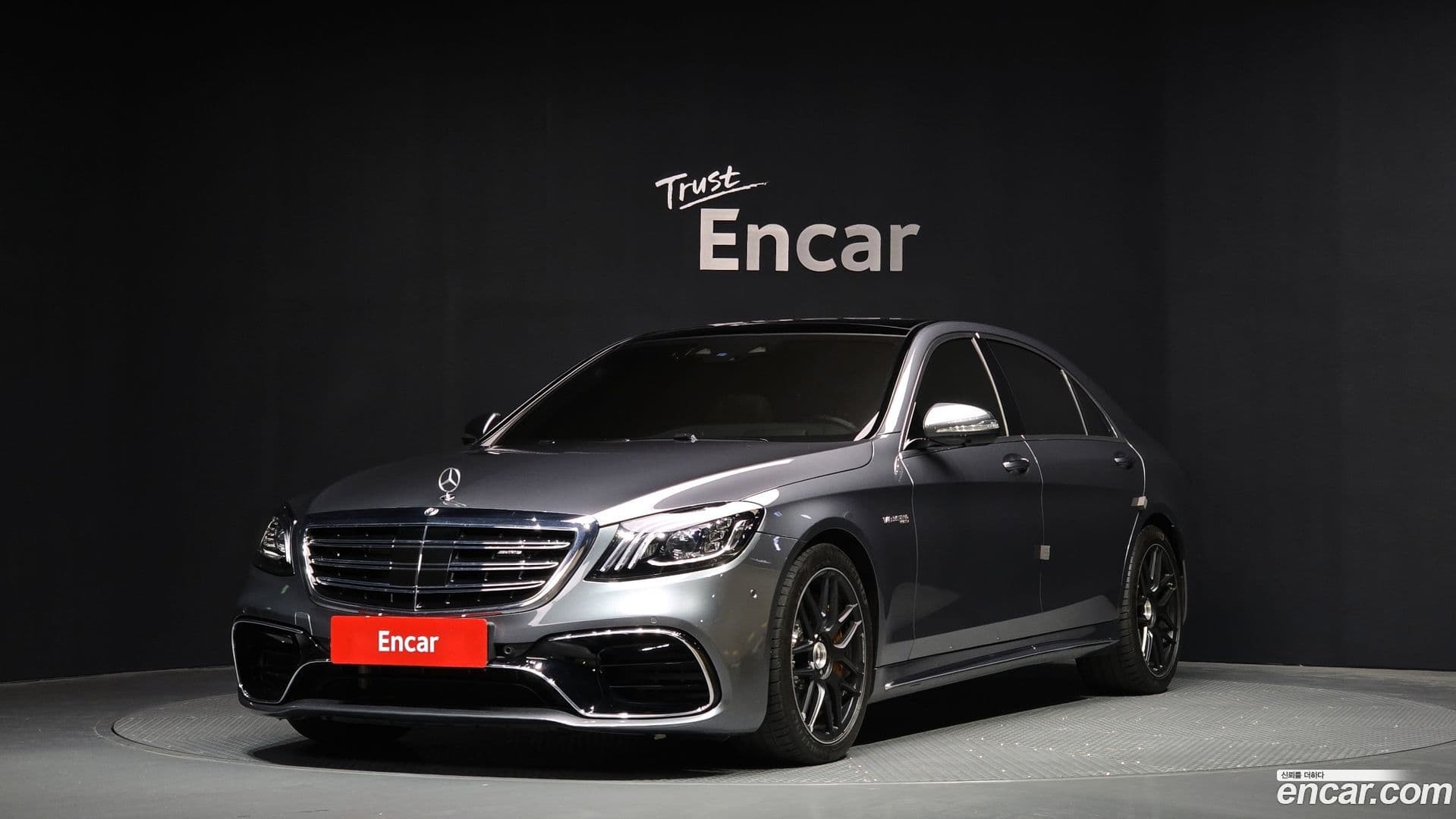 Main__Slider__Photo:S-Class Mercedes-Benz 2019.10-0