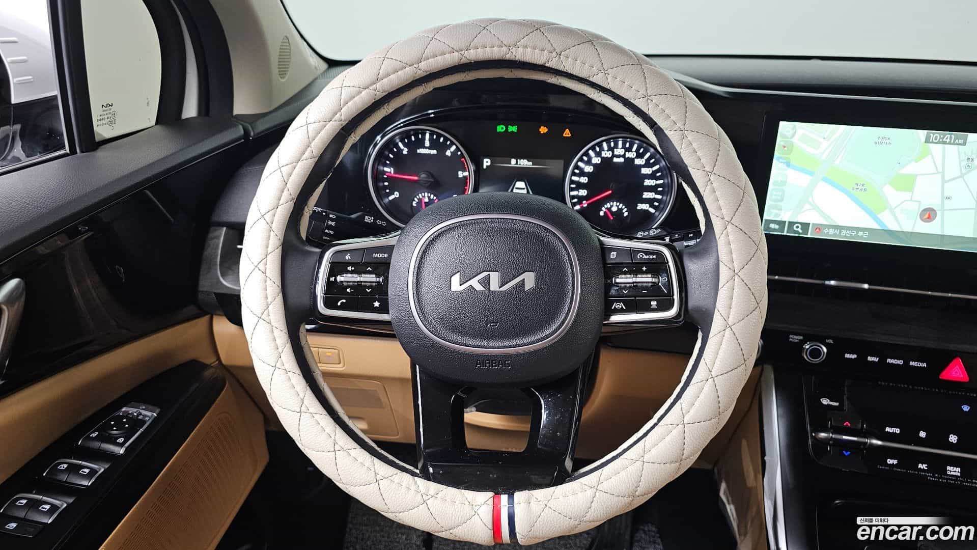 Canival Kia 2023.9-OPTION-017
