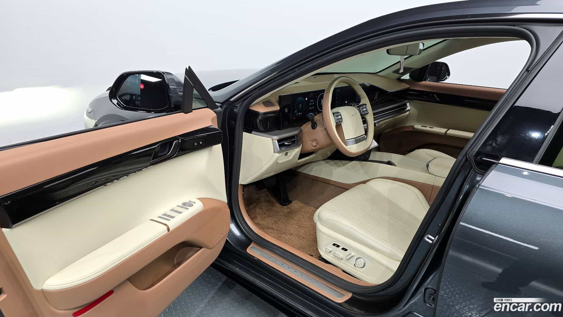 Grandeur Hyundai 2023.7-INNER-010