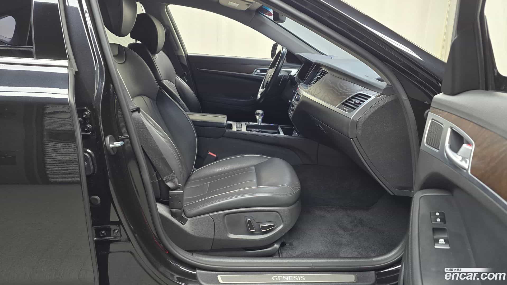 G80 Genesis 2018.2-INNER-10