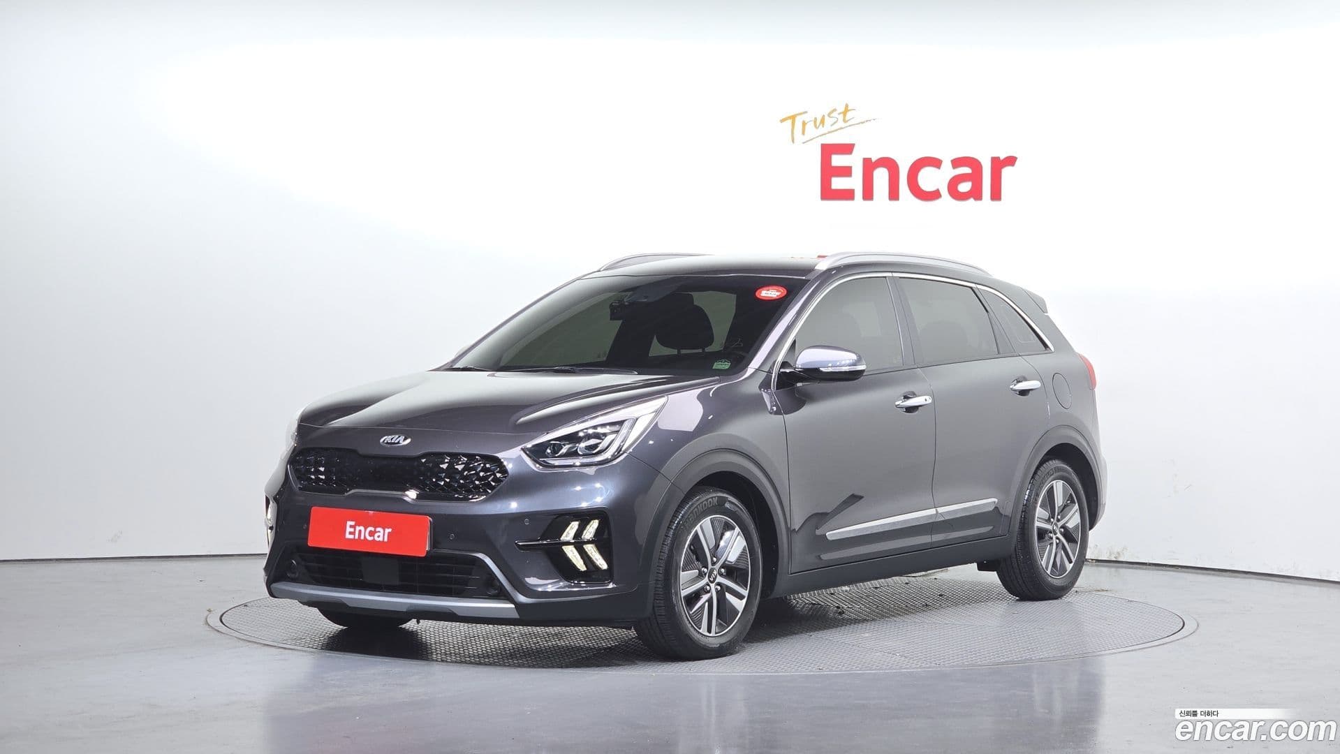 Main__Slider__Photo:Niro Kia 2020.2-0
