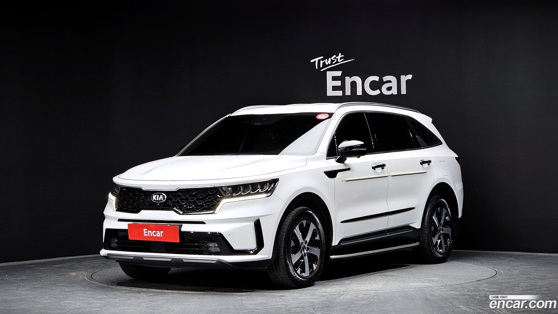 Main__Slider__Photo:Sorento Kia 2021.0-0