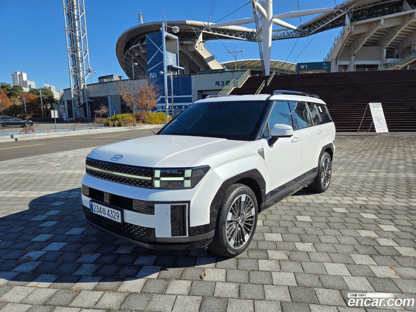 Main__Slider__Photo:Santafe Hyundai 2024.6-0