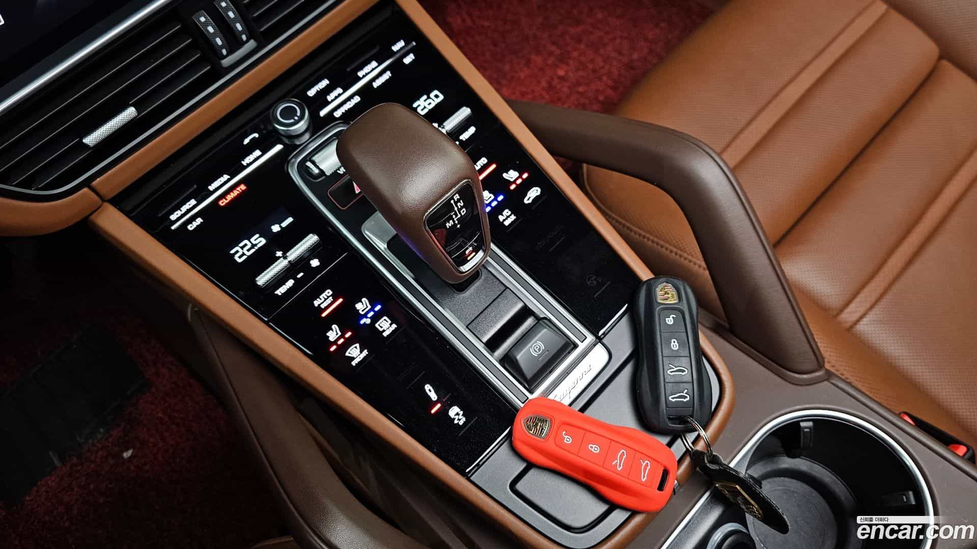 Cayenne Porsche 2023.3-INNER-009