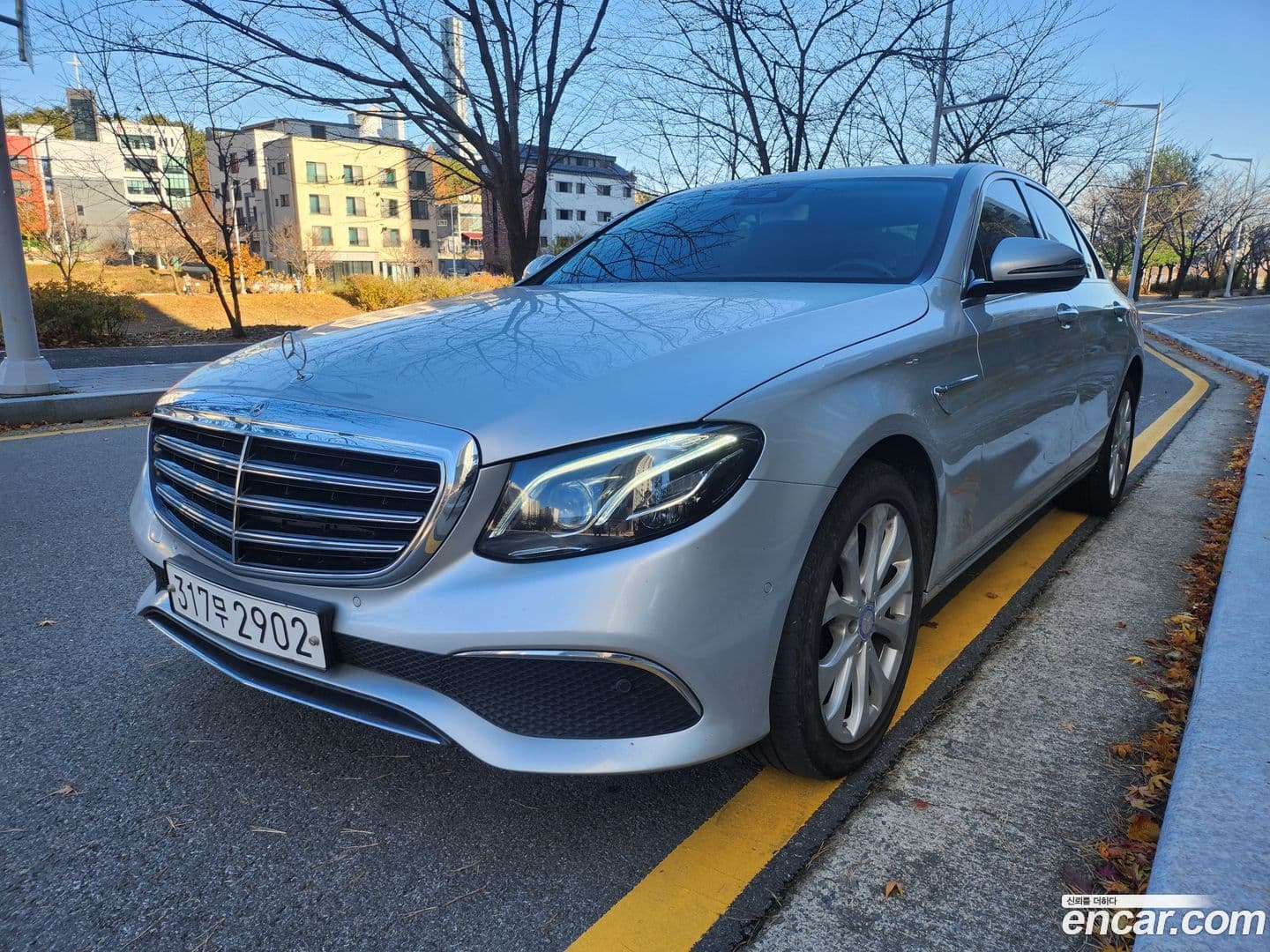 Main__Slider__Photo:E-Class Mercedes-Benz 2016.8-0