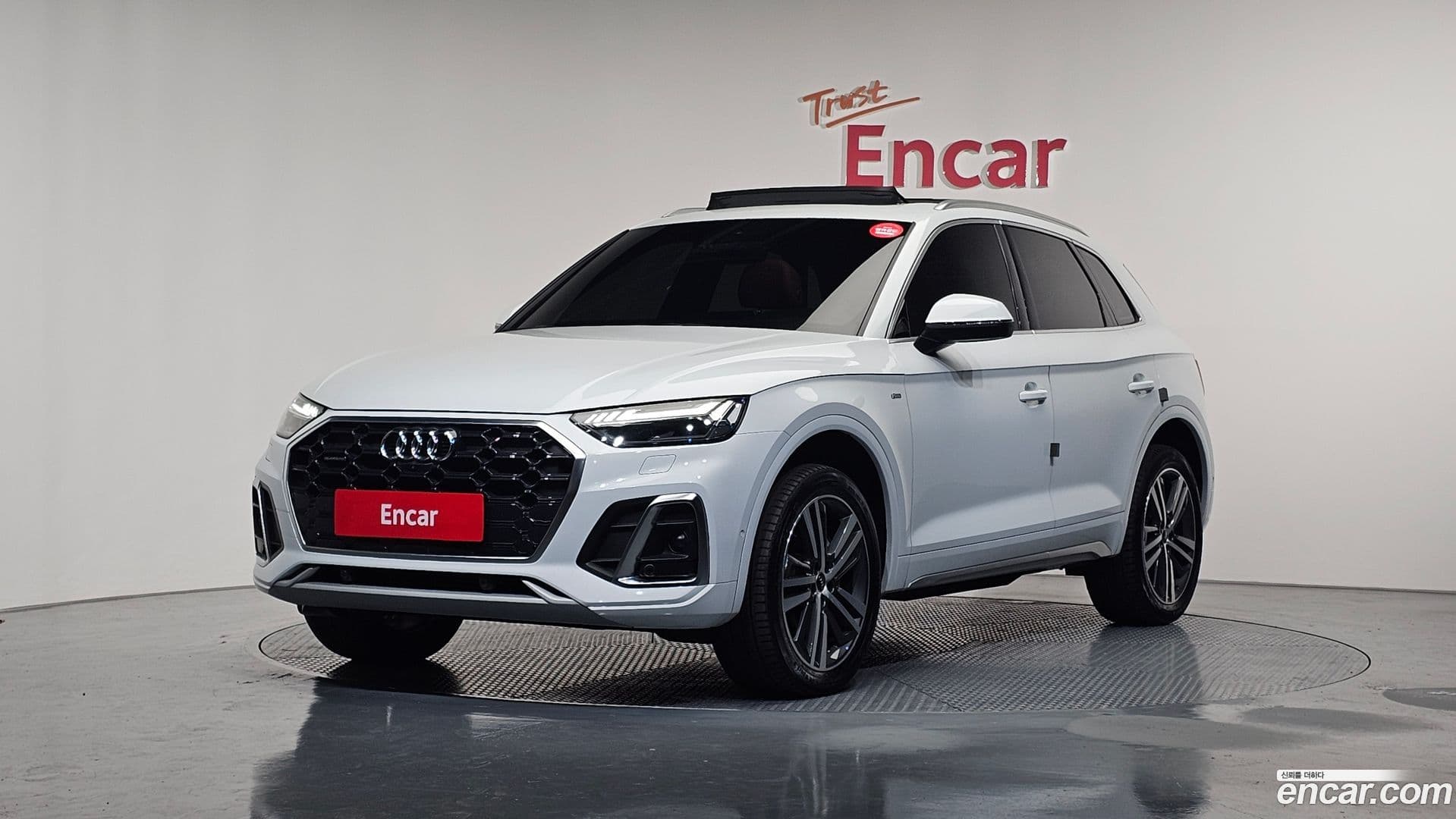 Main__Slider__Photo:Q5 Audi 2023.10-0