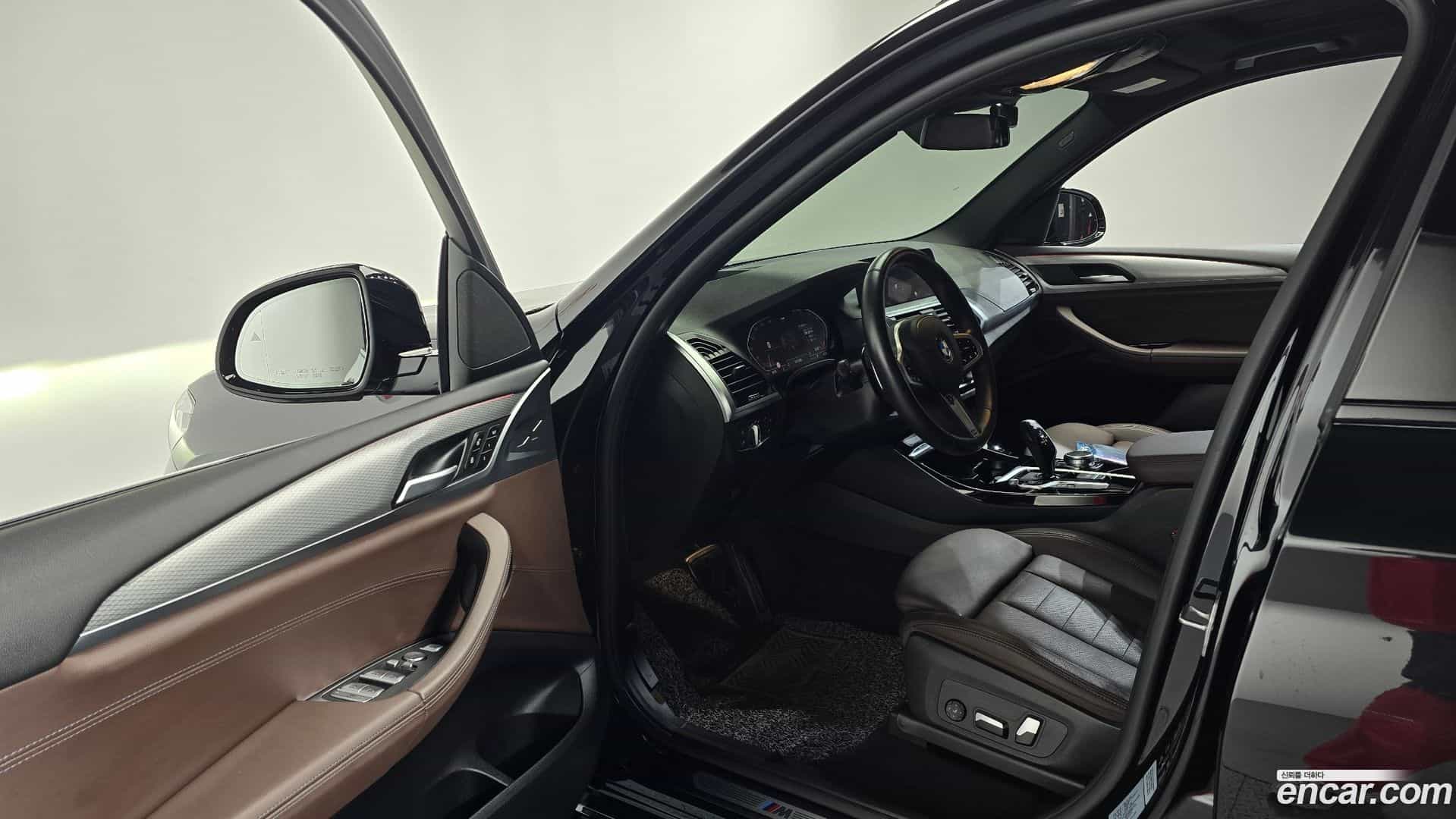 X3 BMW 2021.0-INNER-010