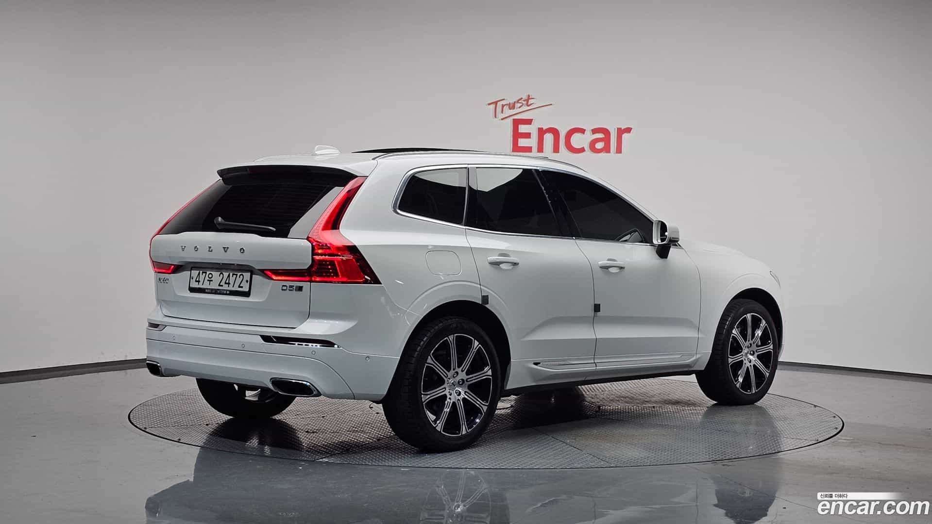 XC60 Volvo 2018.9-OUTER-002