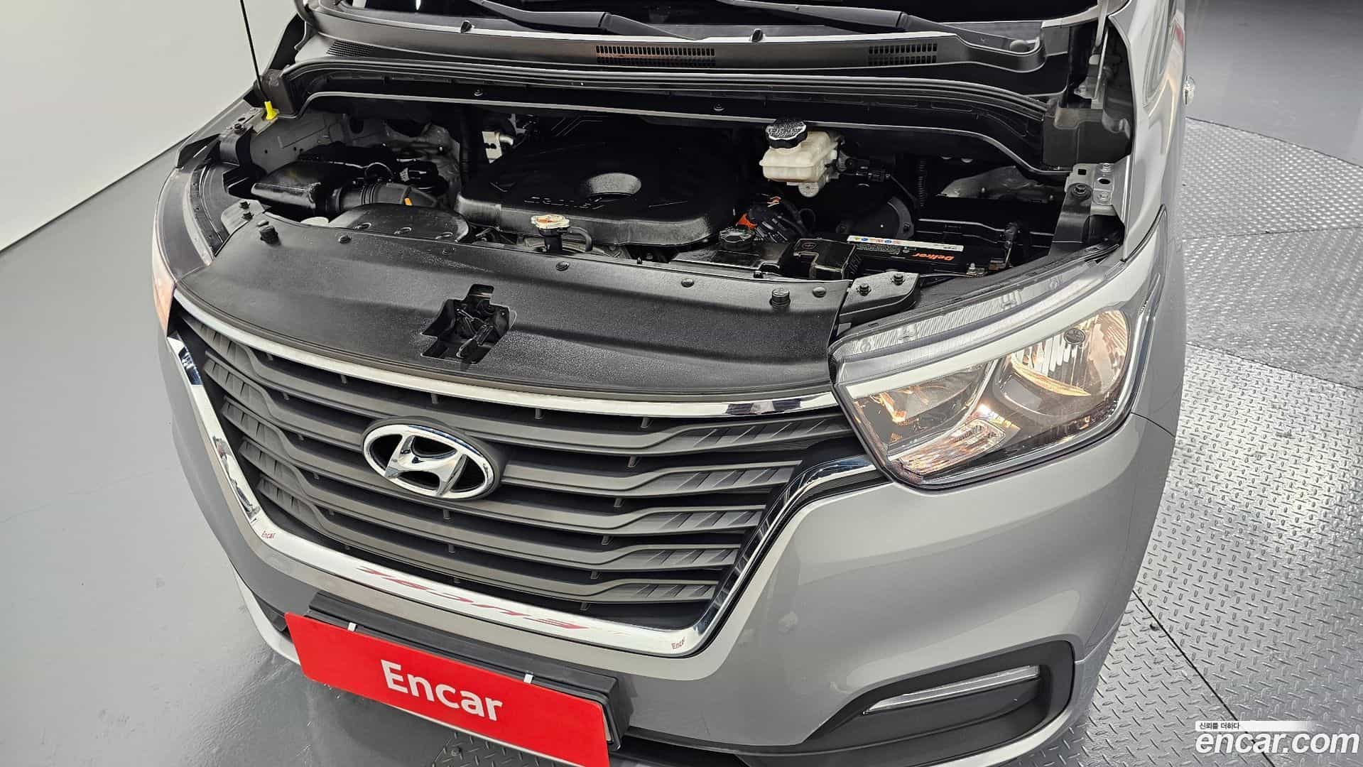 Starex Hyundai 2018.1-INNER-006