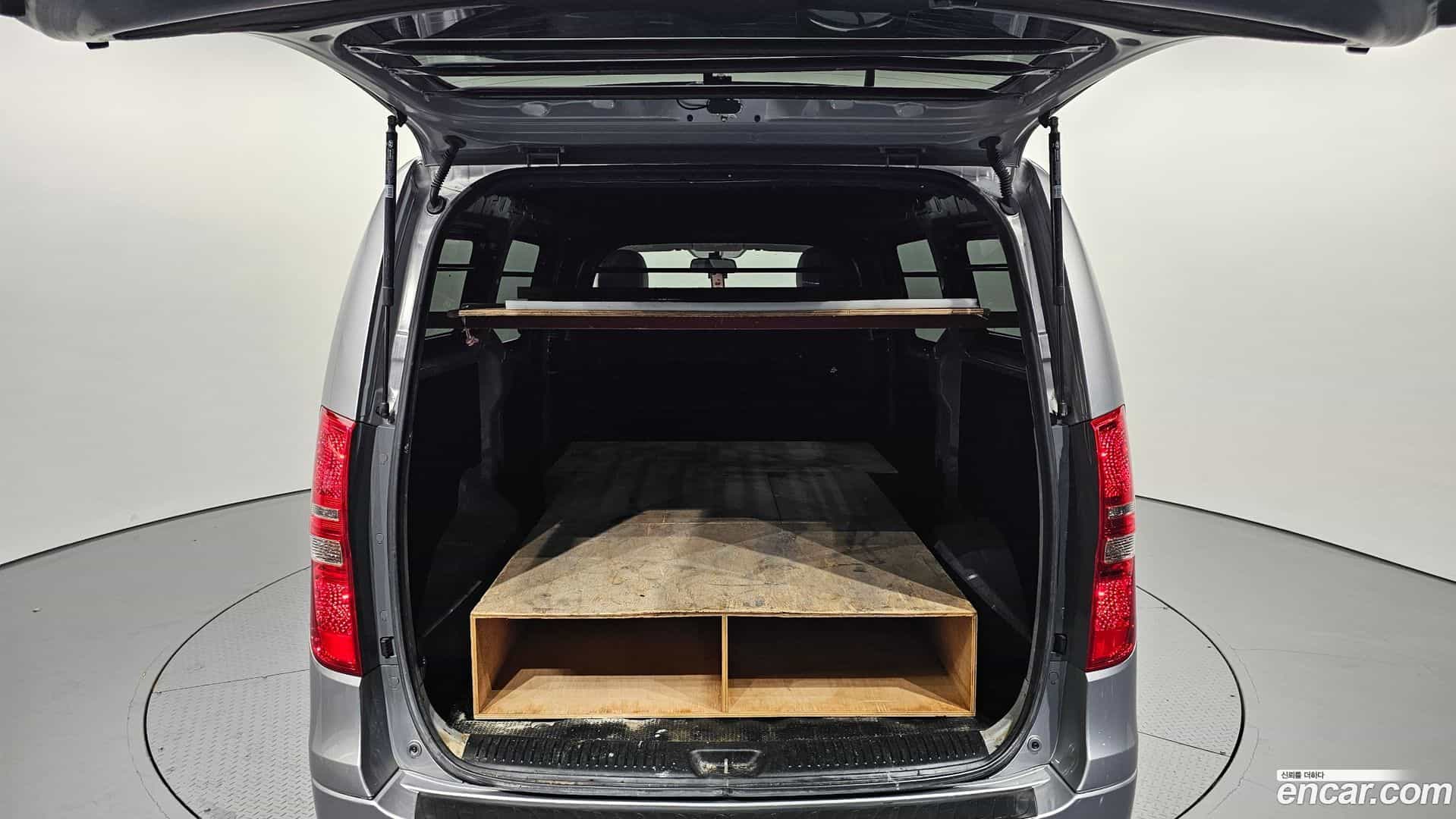 Starex Hyundai 2018.1-OPTION-024