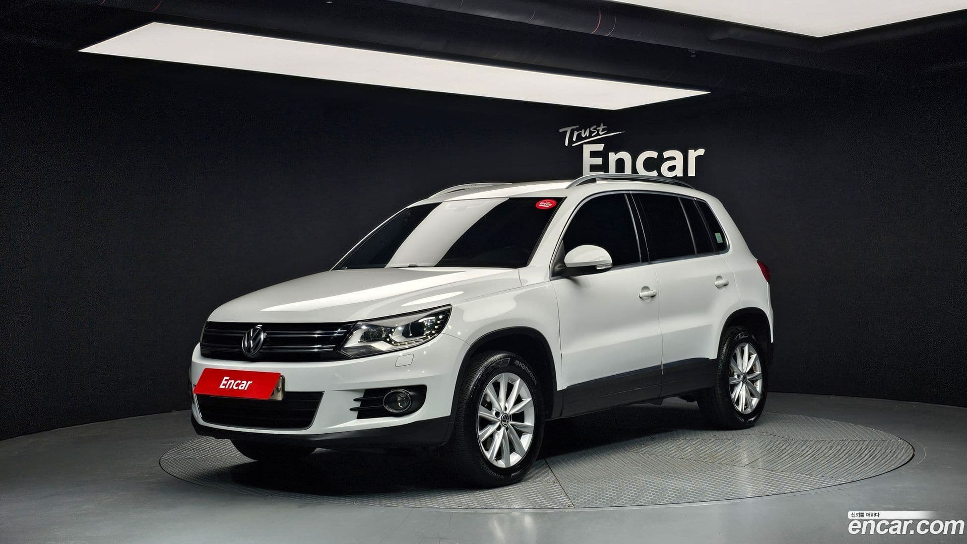 Main__Slider__Photo:Tiguan Volkswagen 2014.10-0