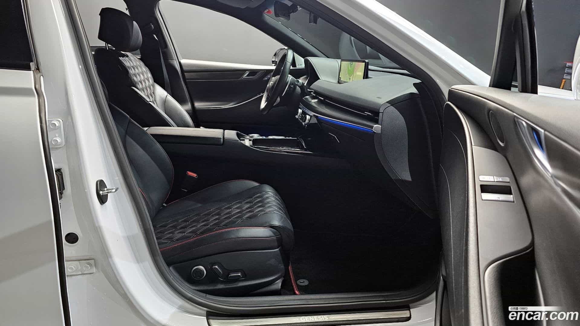 G80 Genesis 2022.2-INNER-010