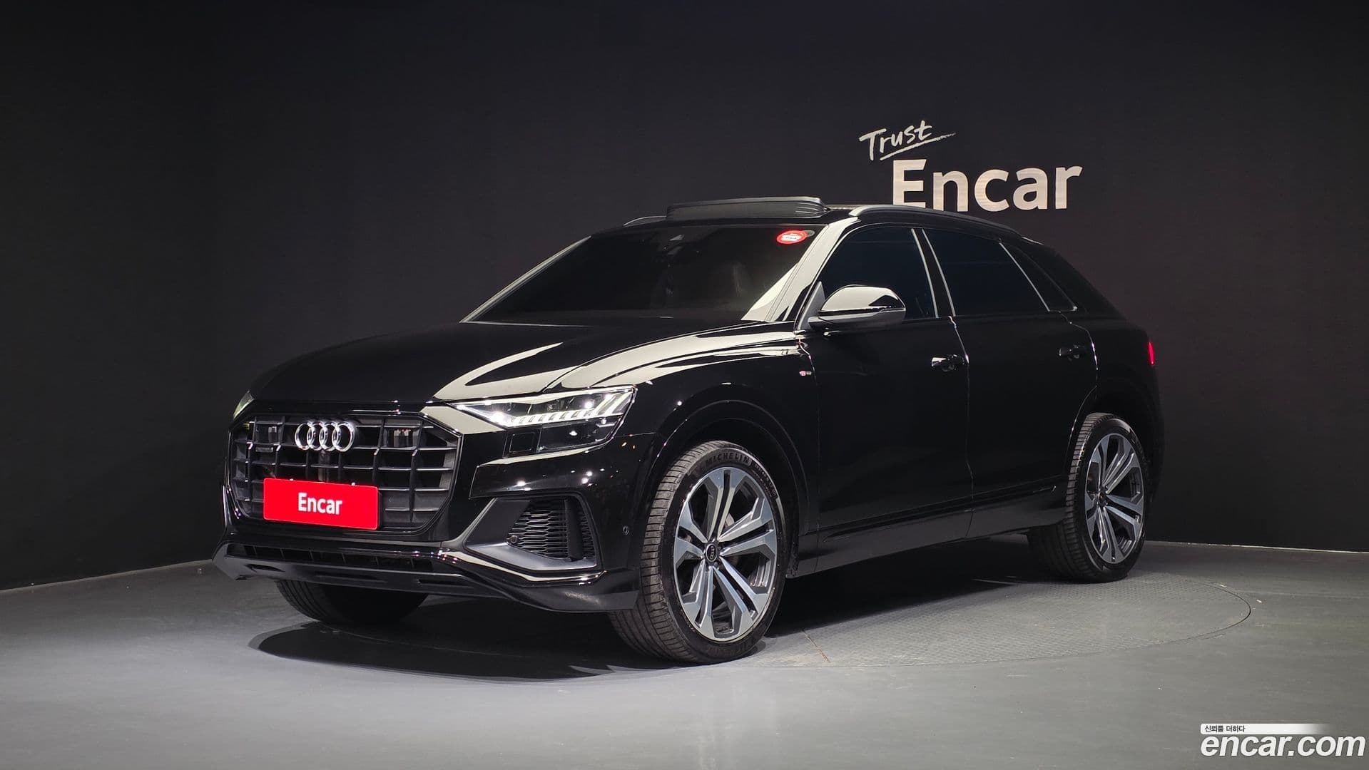 Main__Slider__Photo:Q8 Audi 2022.11-0