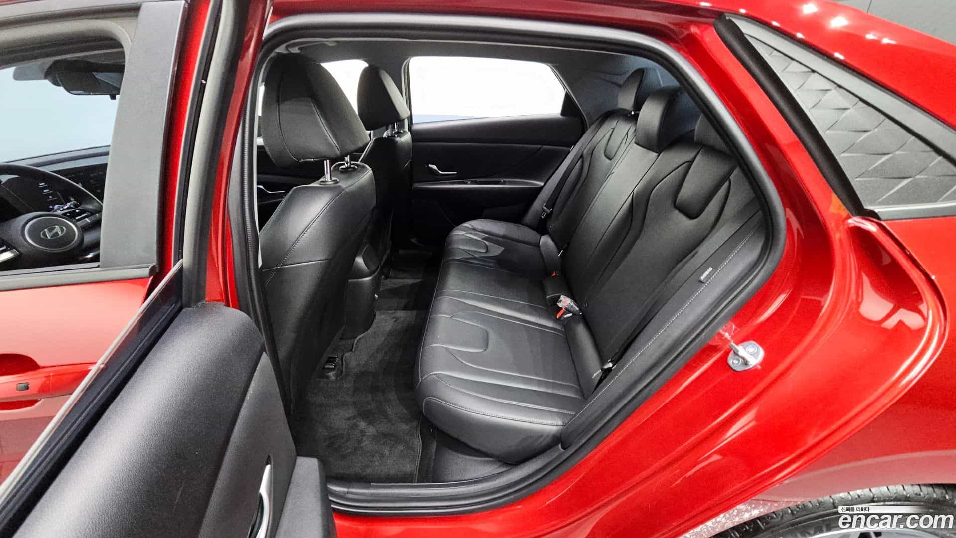 AVANTE Hyundai 2023.5-OPTION-015
