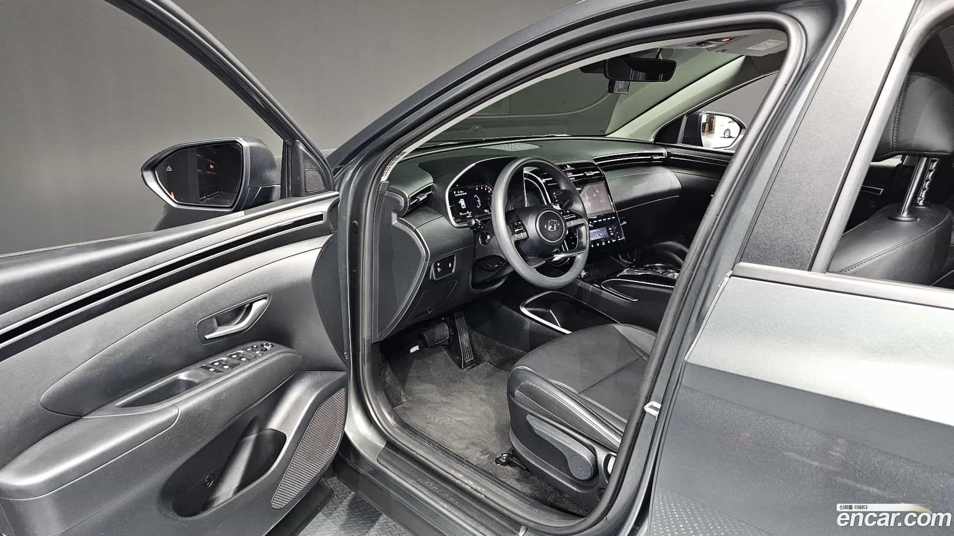 Tucson Hyundai 2021.1-INNER-010