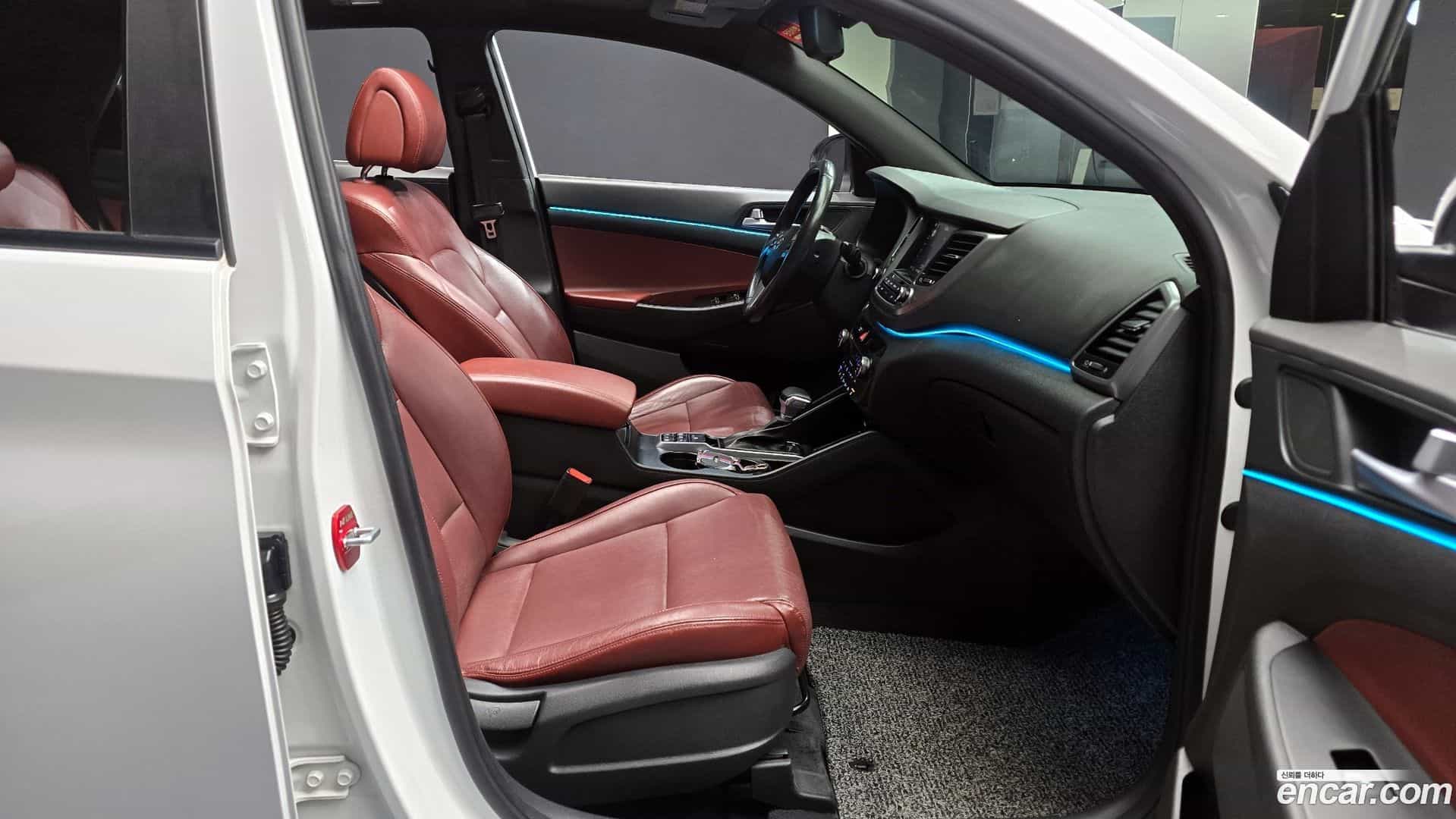 Tucson Hyundai 2018.1-INNER-010