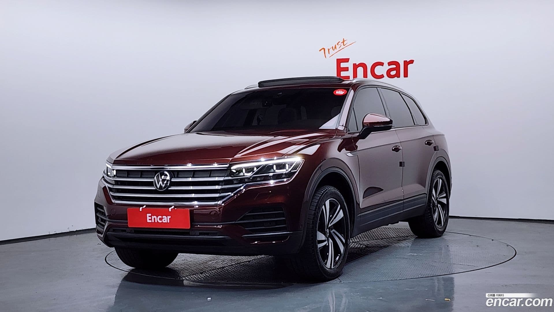 Main__Slider__Photo:Touareg Volkswagen 2023.11-0