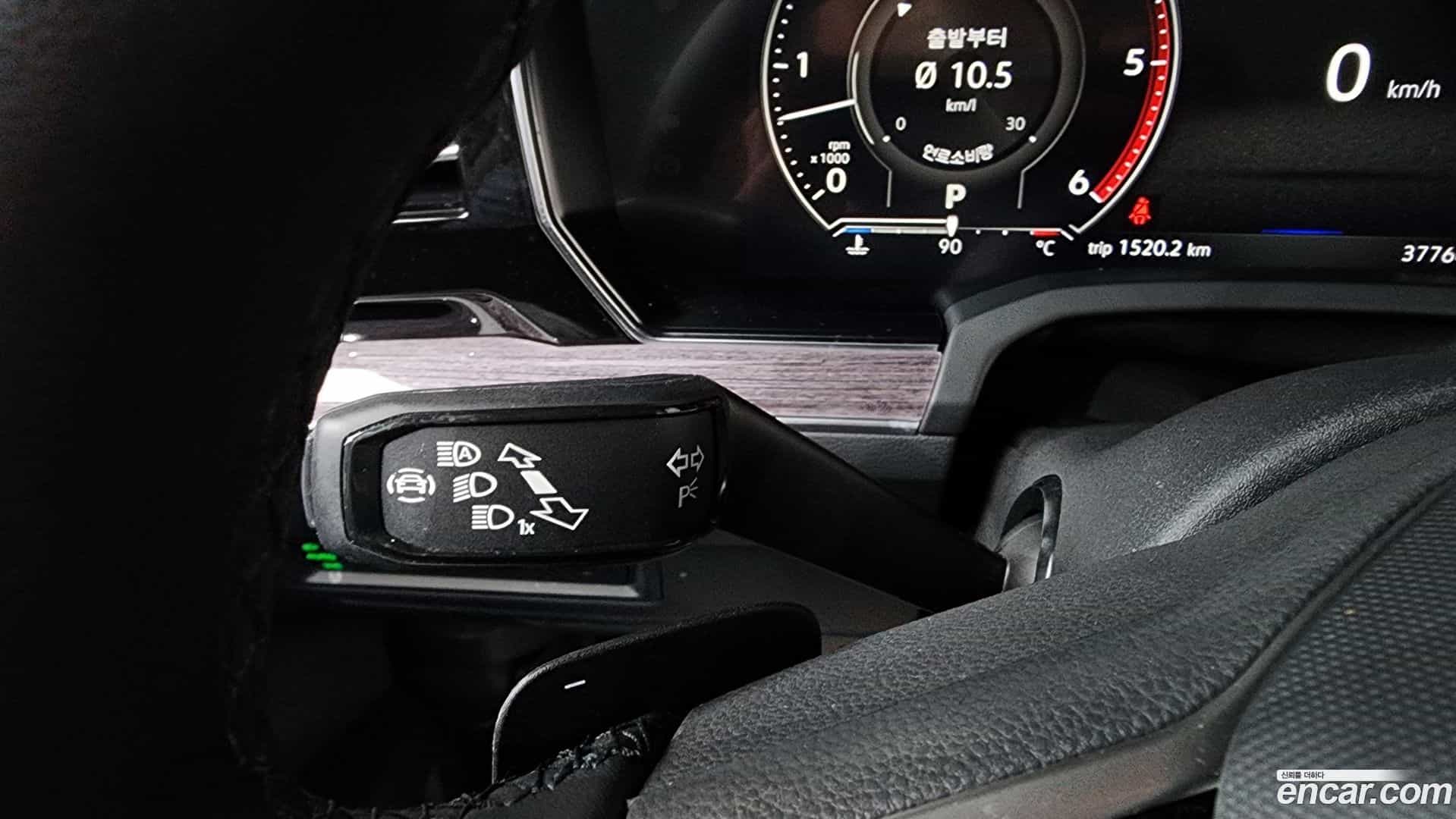 Touareg Volkswagen 2023.11-INNER-009
