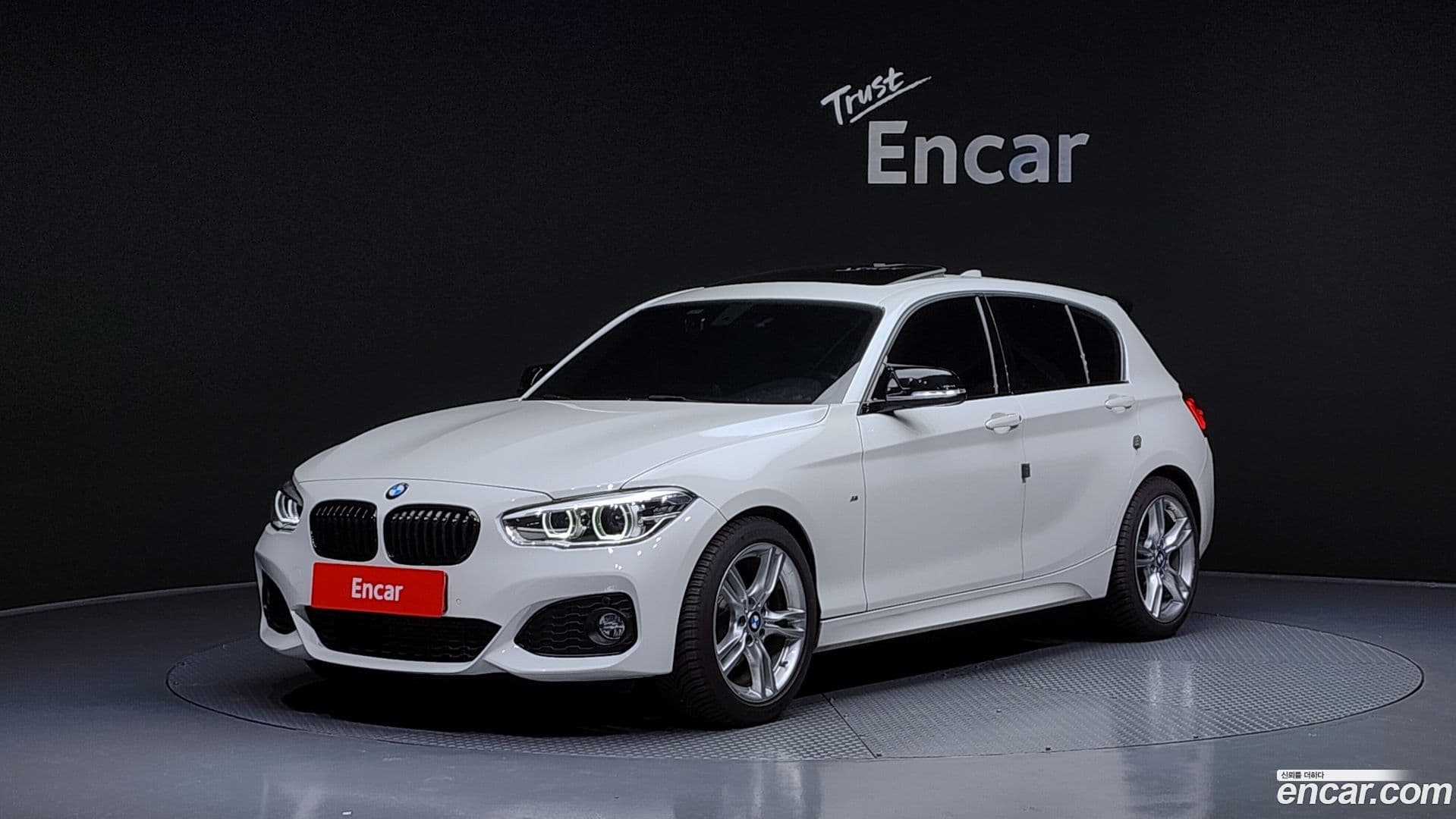 Main__Slider__Photo:1-Series BMW 2018.5-0