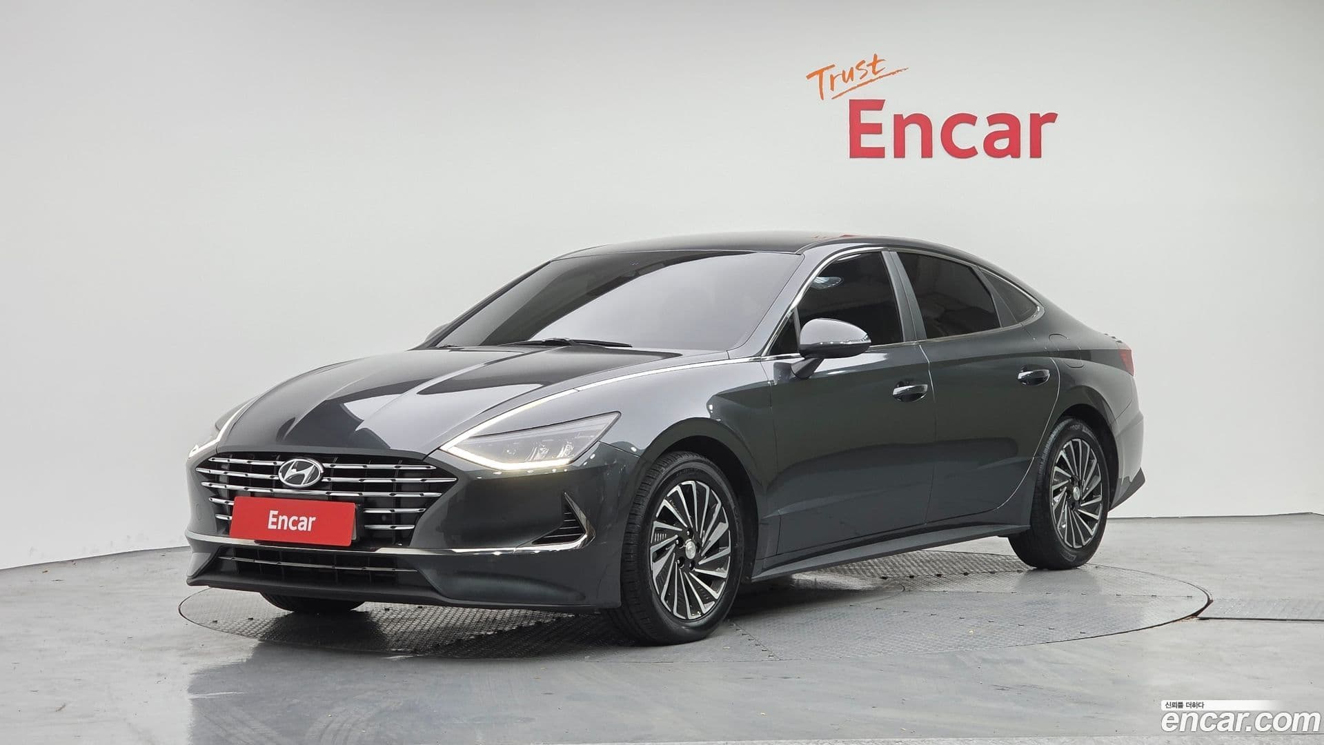 Main__Slider__Photo:Sonata Hyundai 2022.5-0