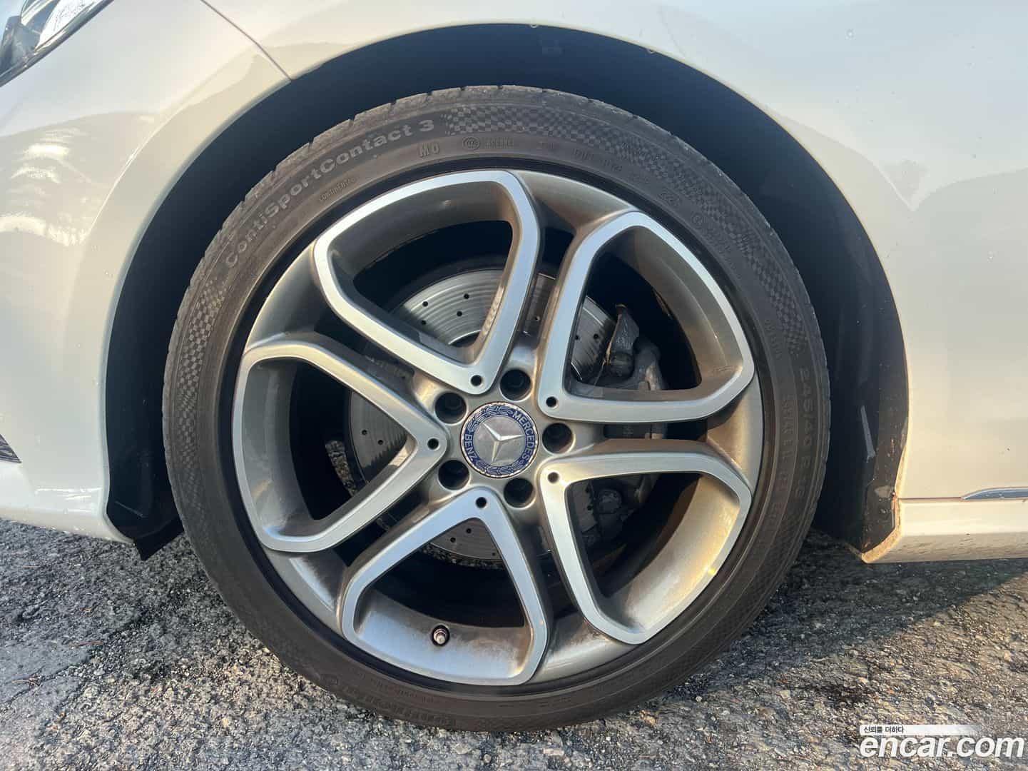 E-Class Mercedes-Benz 2015.8-OPTION-022
