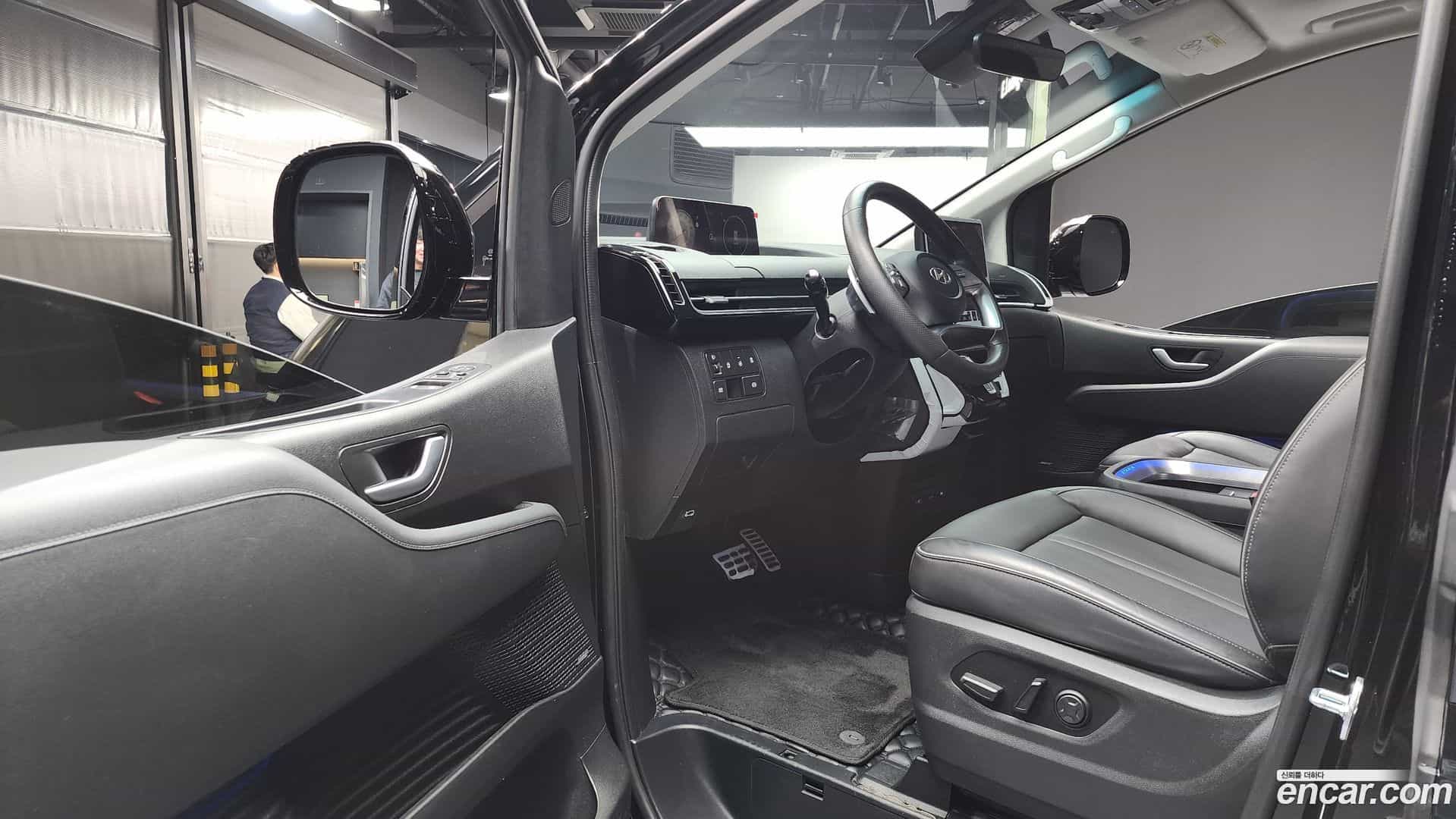 Staria Hyundai 2021.10-INNER-010