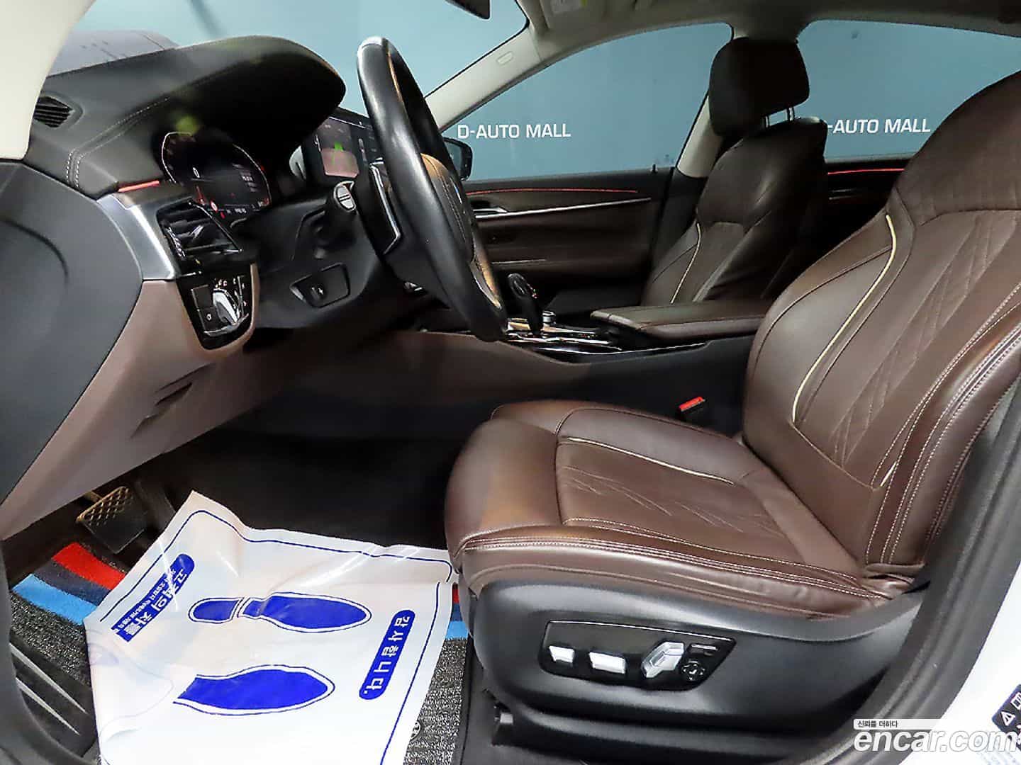 Gran Turismo BMW 2022.3-INNER-006
