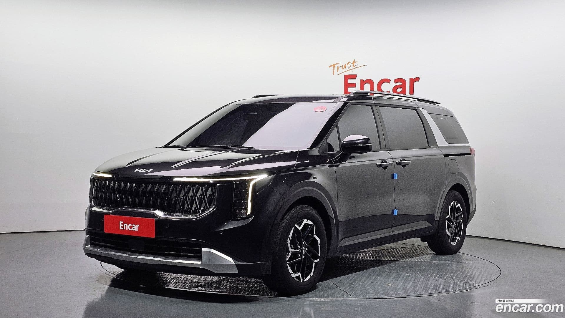 Main__Slider__Photo:Canival Kia 2024.2-0