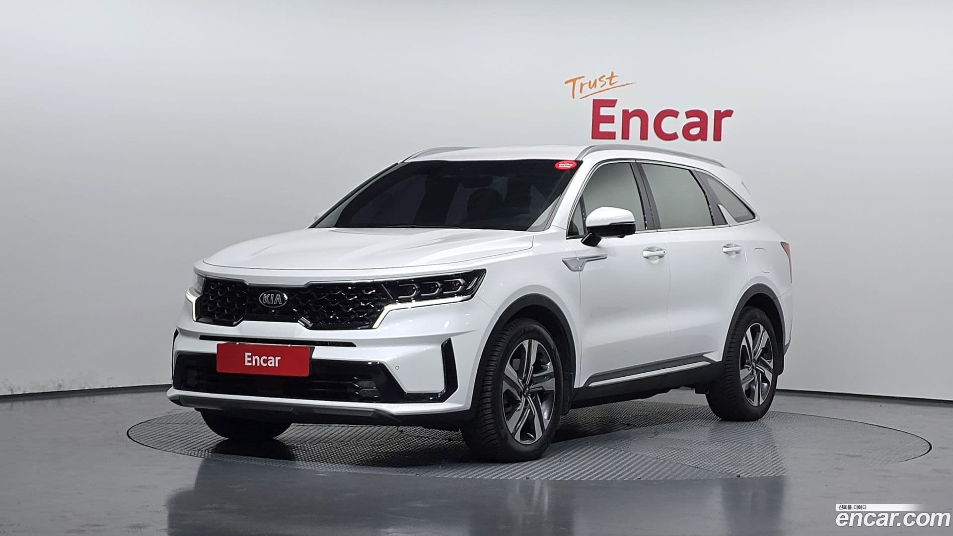 Main__Slider__Photo:Sorento Kia 2021.4-0