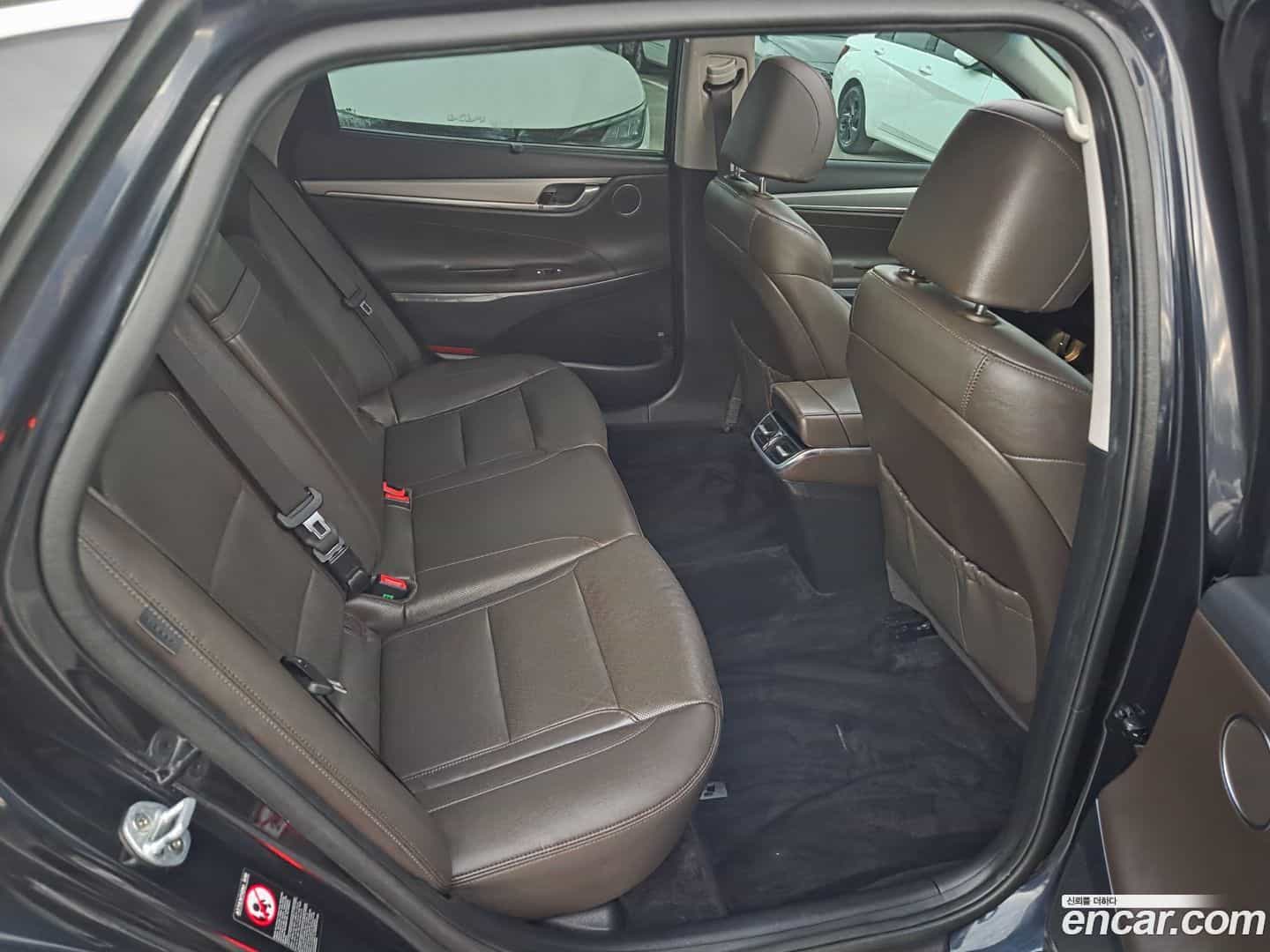 Grandeur Hyundai 2020.9-OPTION-016