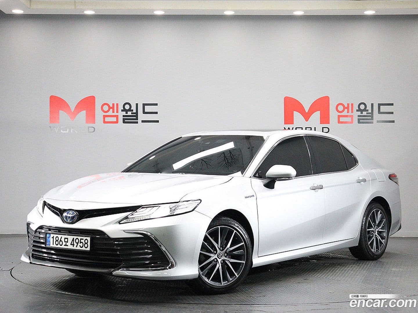Main__Slider__Photo:Camry Toyota 2023.7-0
