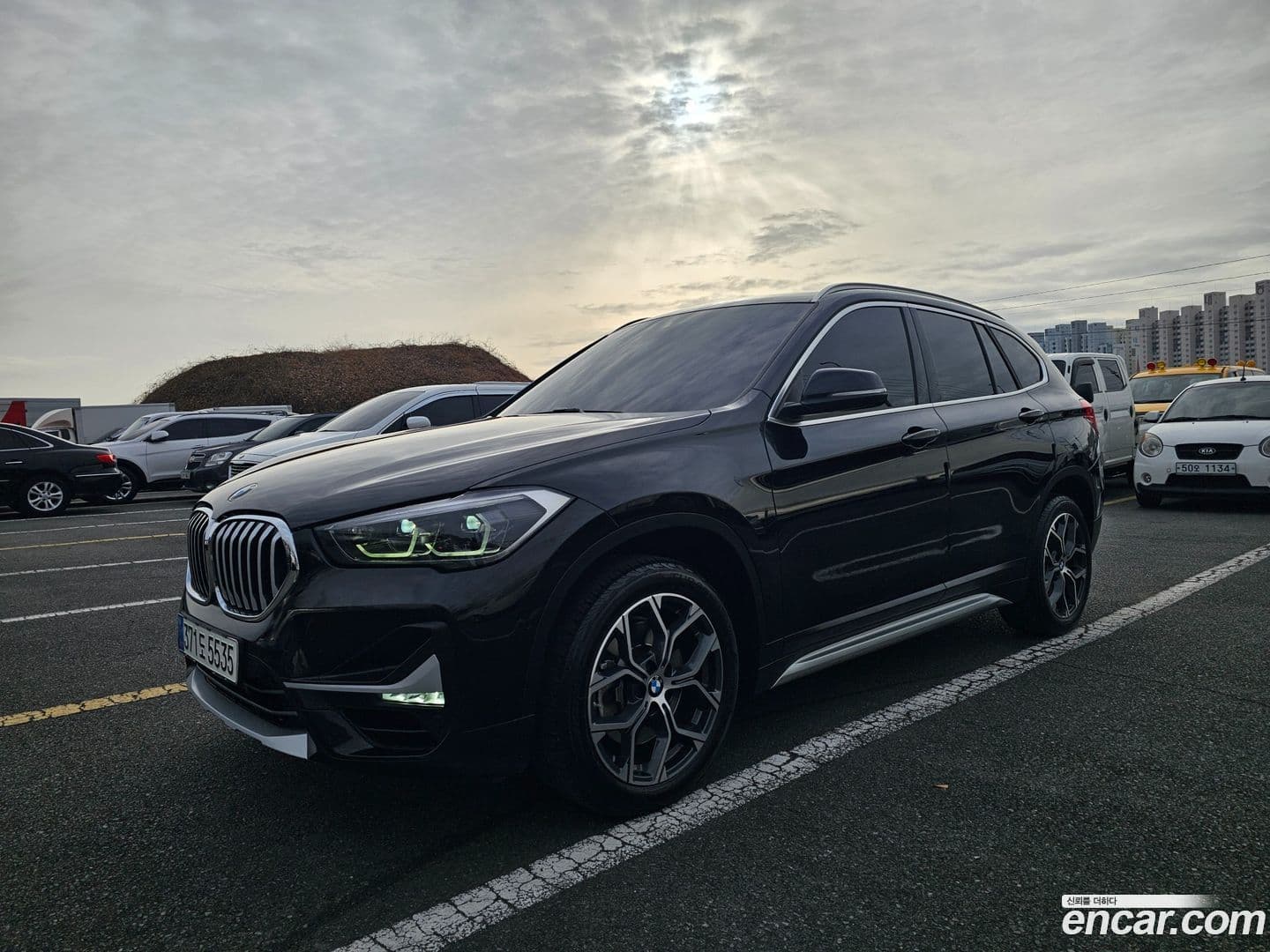 Main__Slider__Photo:X1 BMW 2021.0-0