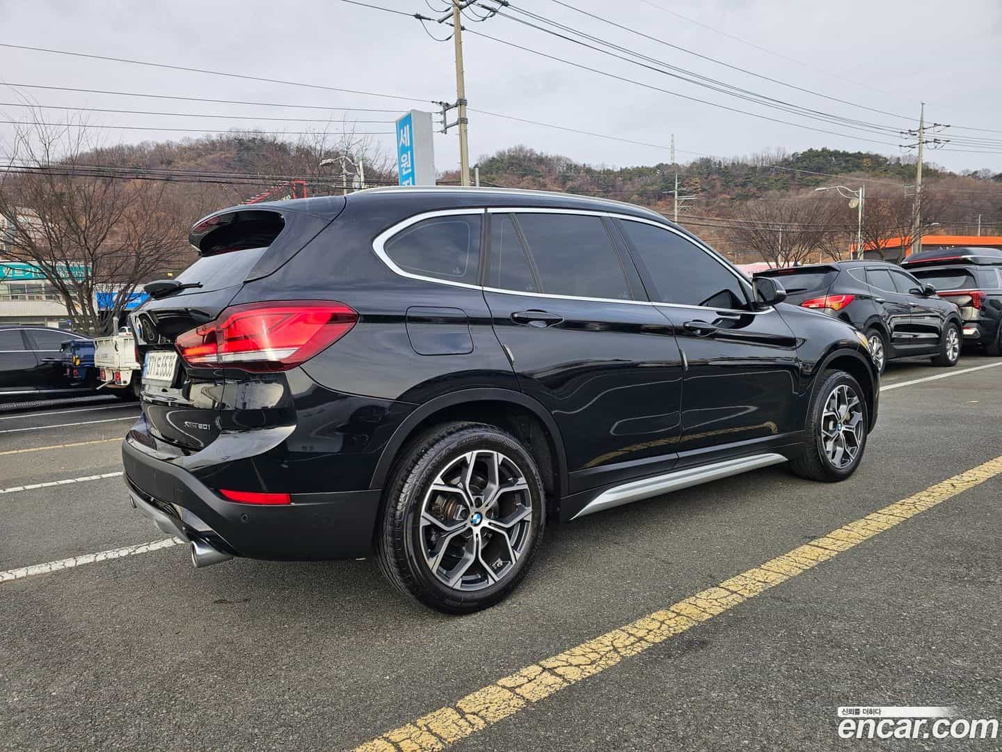 X1 BMW 2021.0-OUTER-005
