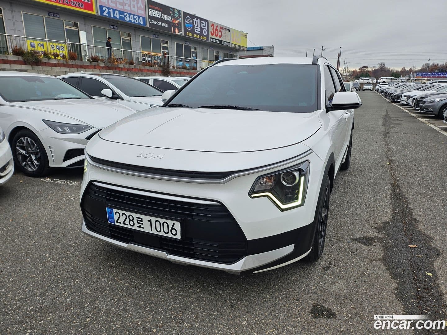 Main__Slider__Photo:Niro Kia 2022.2-0