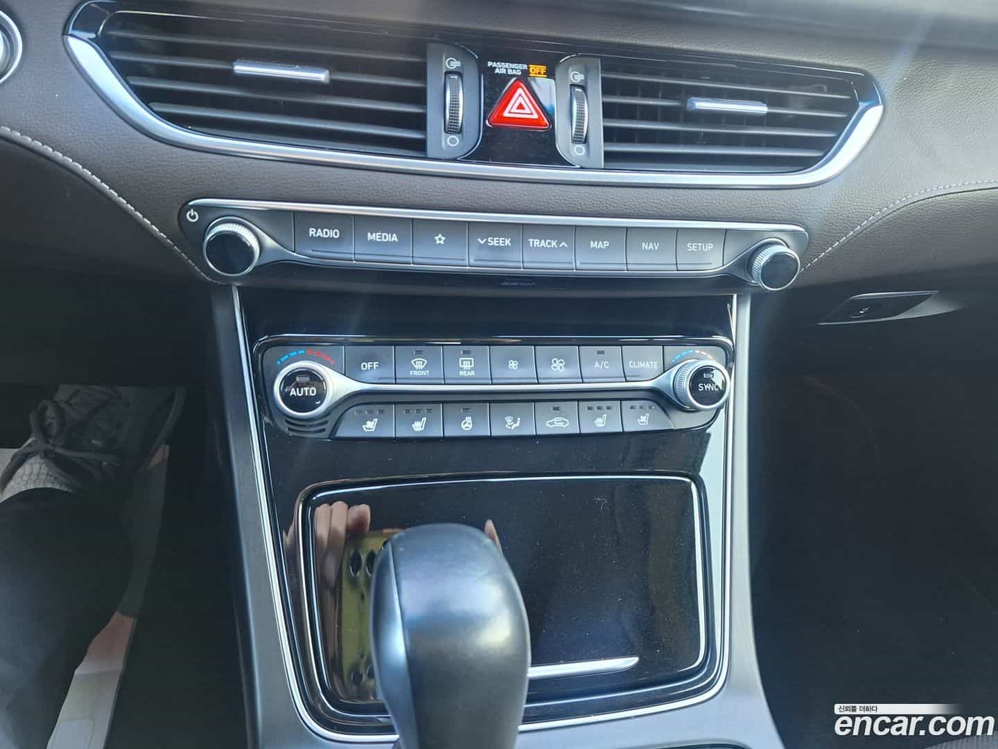 Grandeur Hyundai 2018.0-OPTION-016