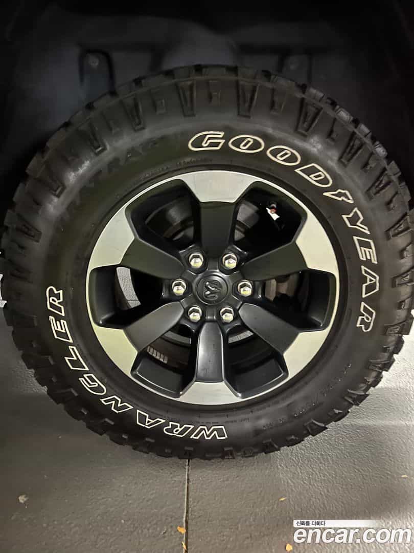 Ram Pick Up Dodge 2019.11-OUTER-005