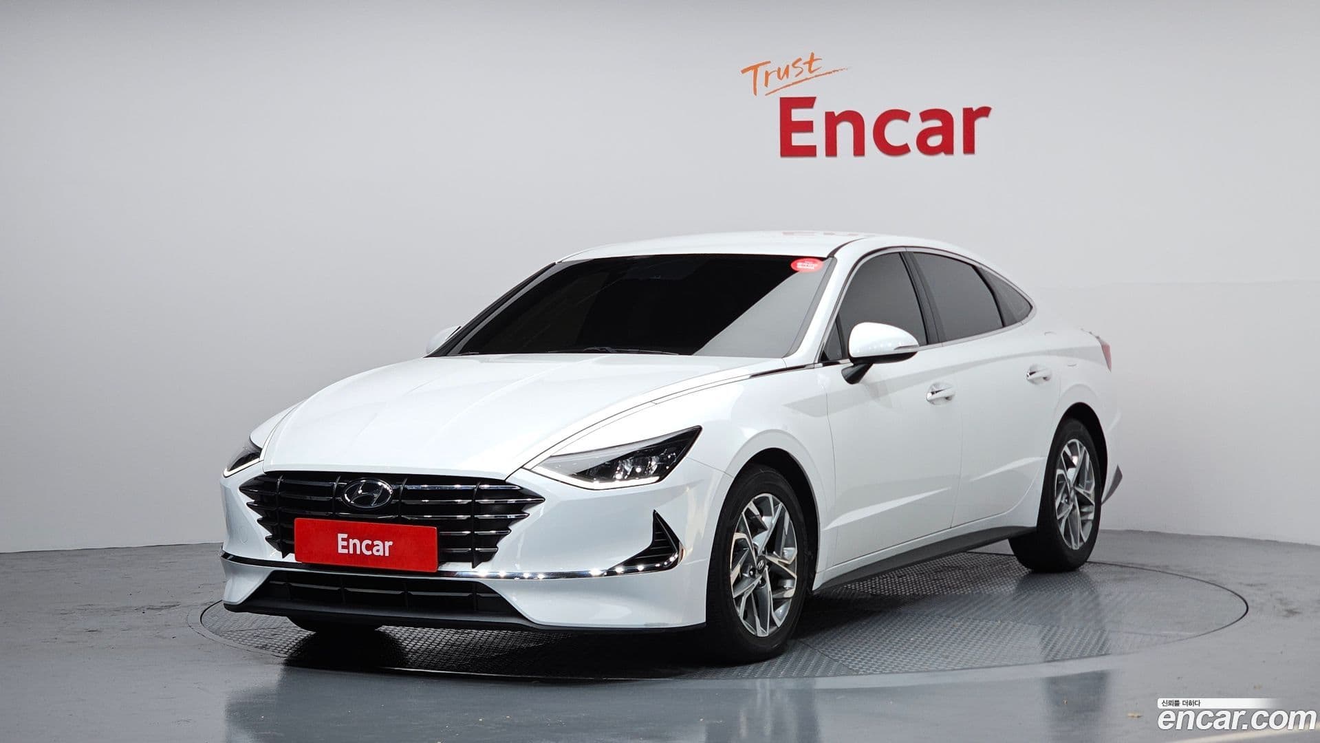 Main__Slider__Photo:Sonata Hyundai 2019.4-0