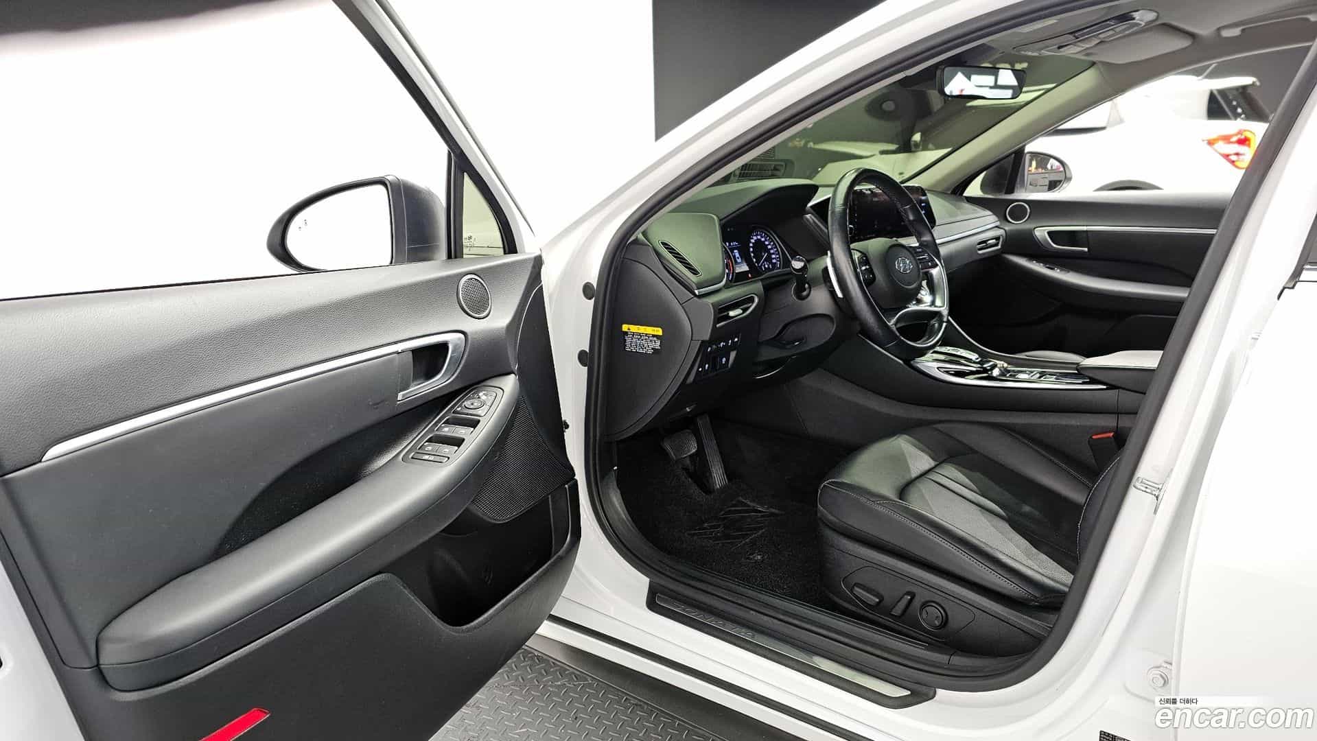 Sonata Hyundai 2019.4-OPTION-015