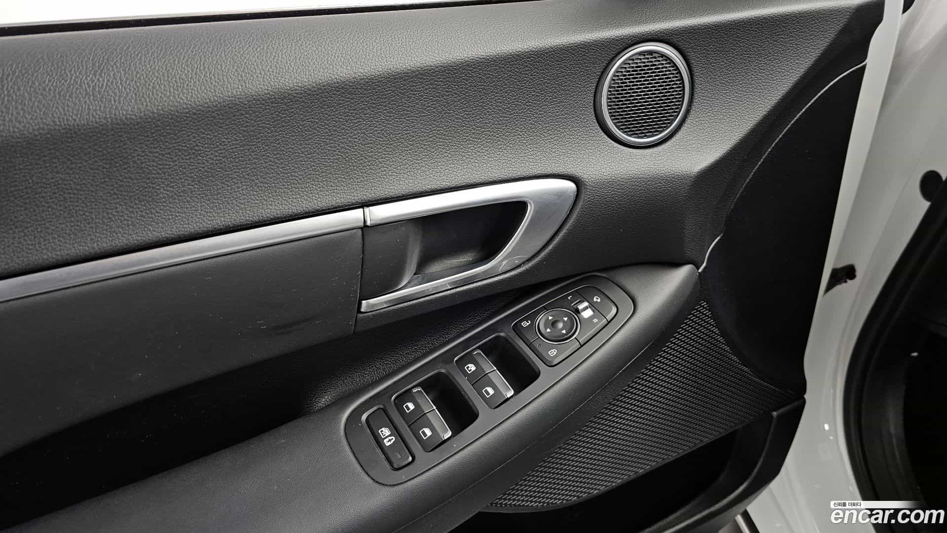 Sonata Hyundai 2019.4-OPTION-021