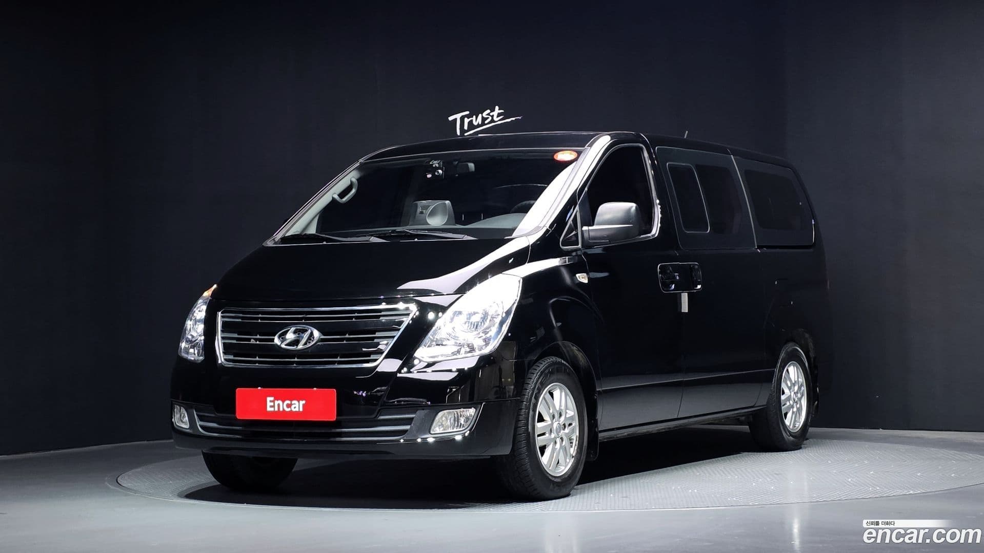 Main__Slider__Photo:Starex Hyundai 2016.3-0